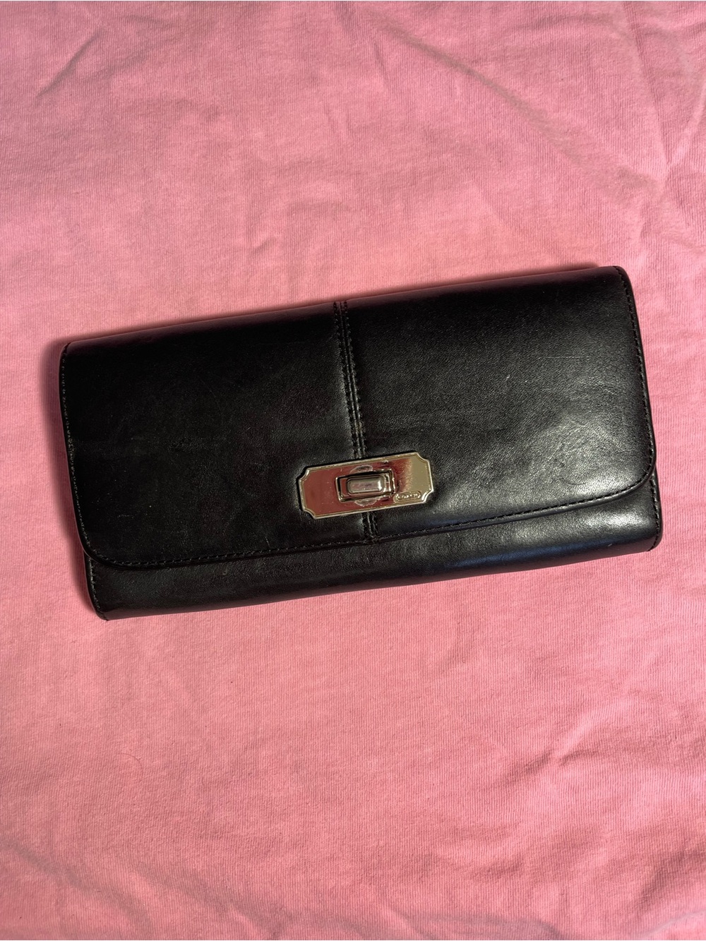 Coach Black Leather Turn-Lock Continental Wallet
